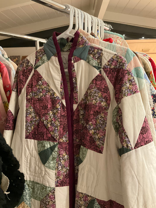 1980s Mauve & Forest Green Scalloped Edge Hand Quilted Jacket